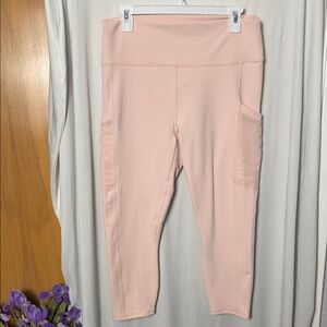 Fabletics Women’s Light Pink High-Waisted PowerHold Capri Leggings Size XL